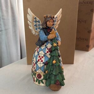 Jim Shore Angel Figurine with Christmas Tree 2002 Heartwood Creek Collection